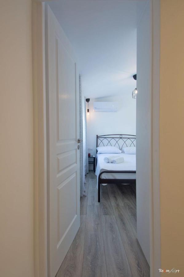 ארטמידה Oresti'S Villa Near Airport & Beach מראה חיצוני תמונה