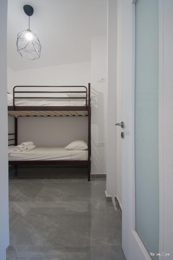ארטמידה Oresti'S Villa Near Airport & Beach מראה חיצוני תמונה