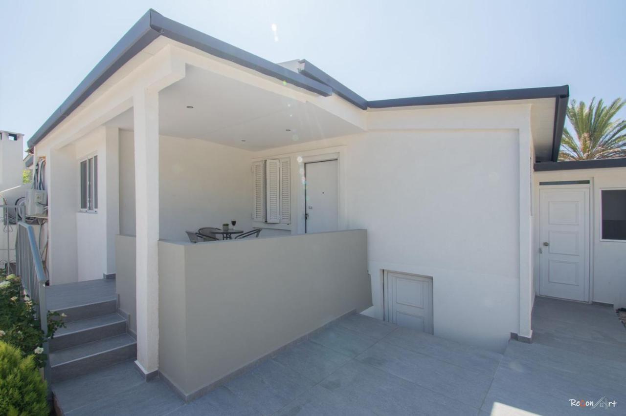 ארטמידה Oresti'S Villa Near Airport & Beach מראה חיצוני תמונה